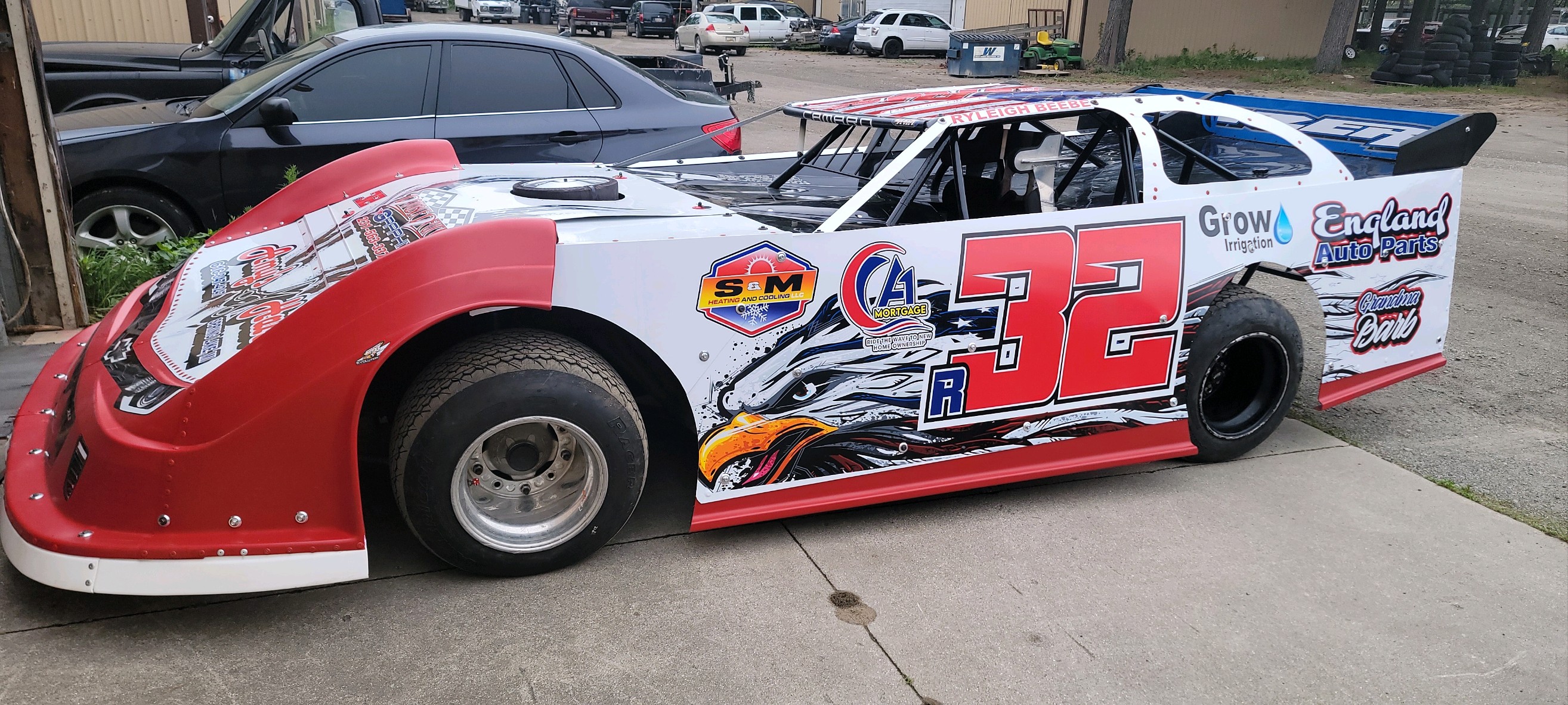 Full race car vinyl livery - red white and blue #32